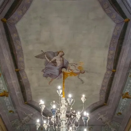 Apartment Renaissance Palace Noble Floor *