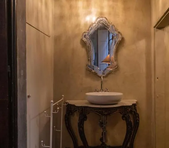 Renaissance Palace Noble Floor * Florencie